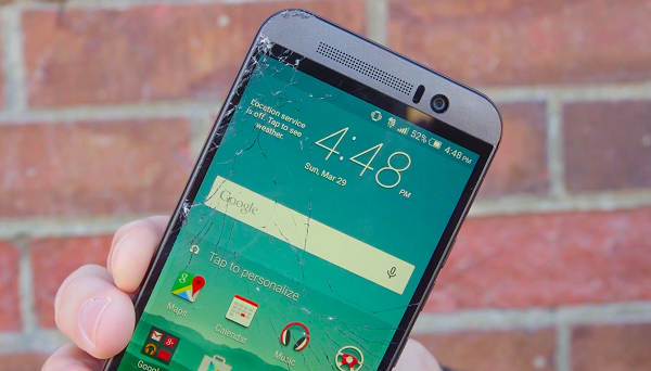 HTC-One-M9-cracked-display